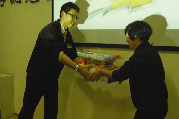 互送禮物.jpg 互送禮物.jpg